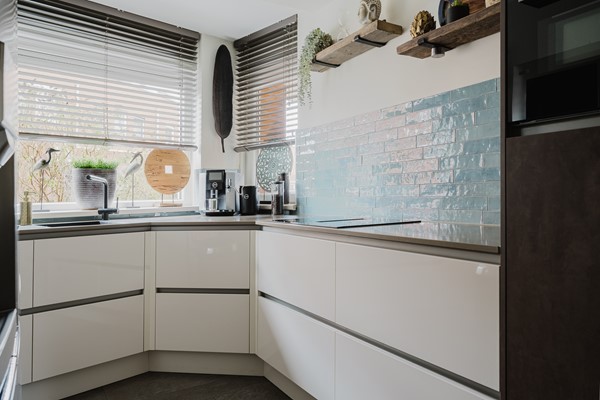 Medium property photo - Koningin Beatrixplein 25, 3201 CG Spijkenisse